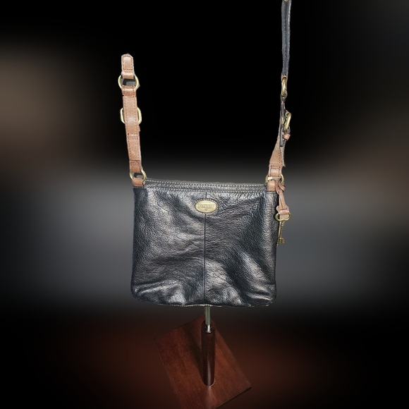 Vintage Fossil Black Pebbled Leather Explorer Triple Zip Black Crossbody Bag - Picture 2 of 13